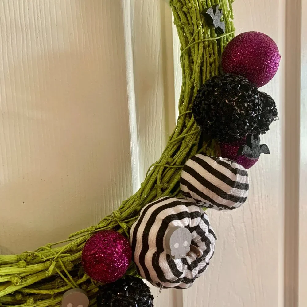 Black and White Pumpkins with Skulls & Bats - Lime Green Happy Halloween Wreath